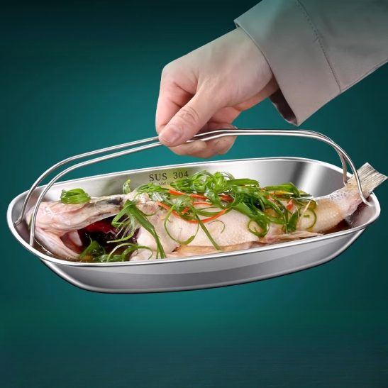 304 Stainless Steel Steaming Fish Plate with Handle, Deep And Thick for Convenience, Suitable for Steaming Fish, Rice, Vegetables, And Meat, Ideal for Restaurants And Daily Home Use