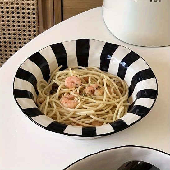 1pc Ceramic Striped Bowl - Versatile for Desserts, Salads, Breakfast & Pasta - Perfect for Home & Restaurant Use